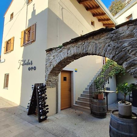 Fine Rooms Vipava Luaran gambar